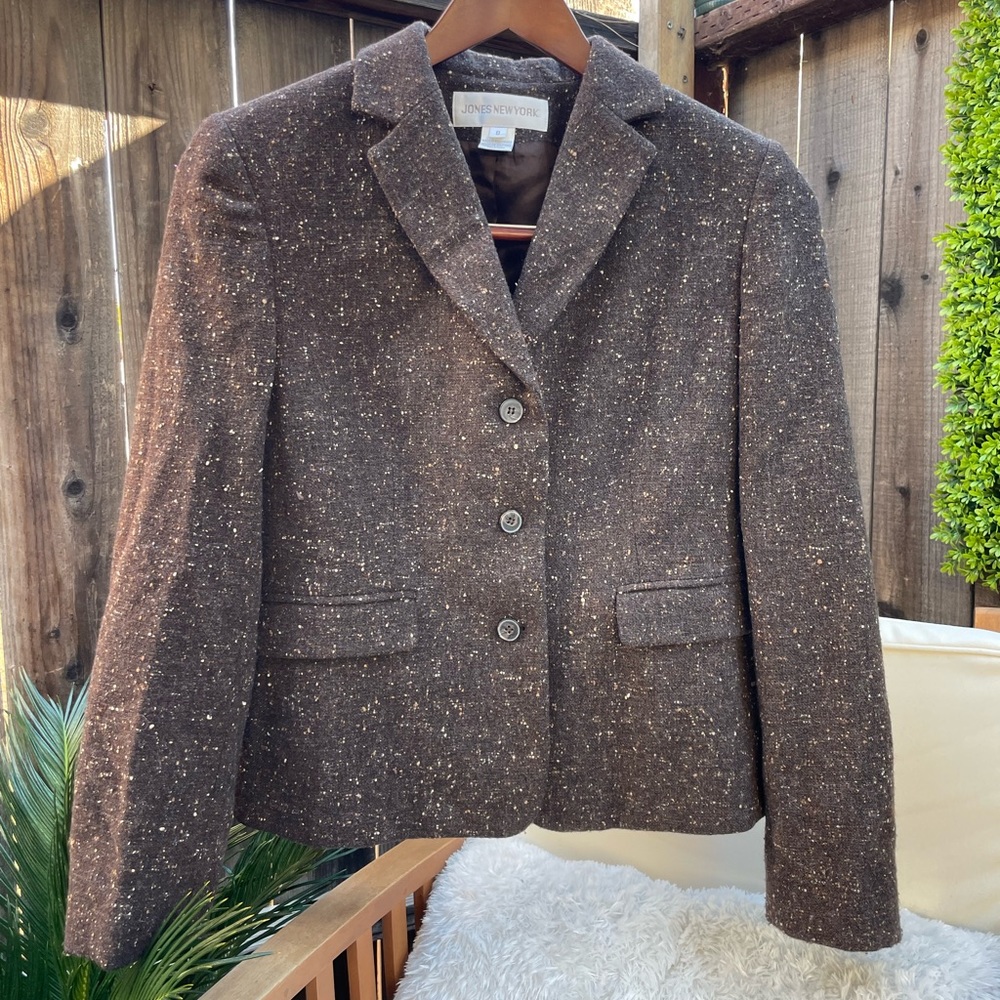 Jones New York Wool 2-piece  women’s suit size 8